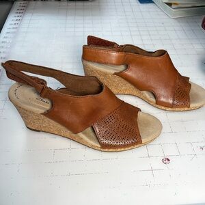 Clarks Lafley Joy Perforated Wedge Sandals 8.5